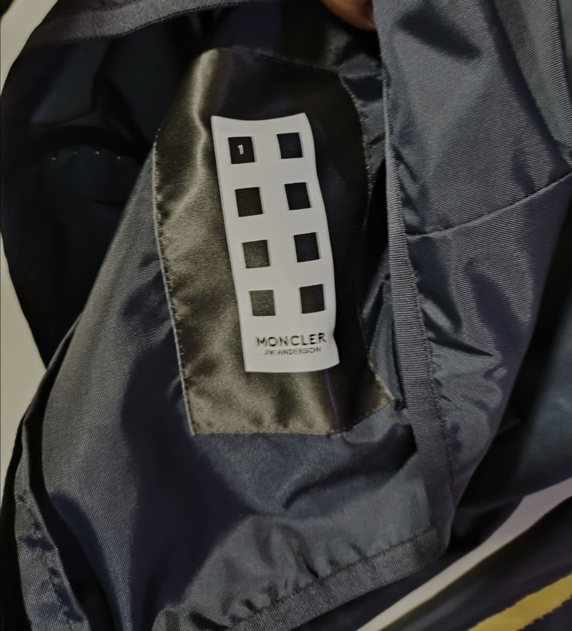 3 몽클레어 x JW앤더슨 볼린토이 윈드브레이커 상품이미지8