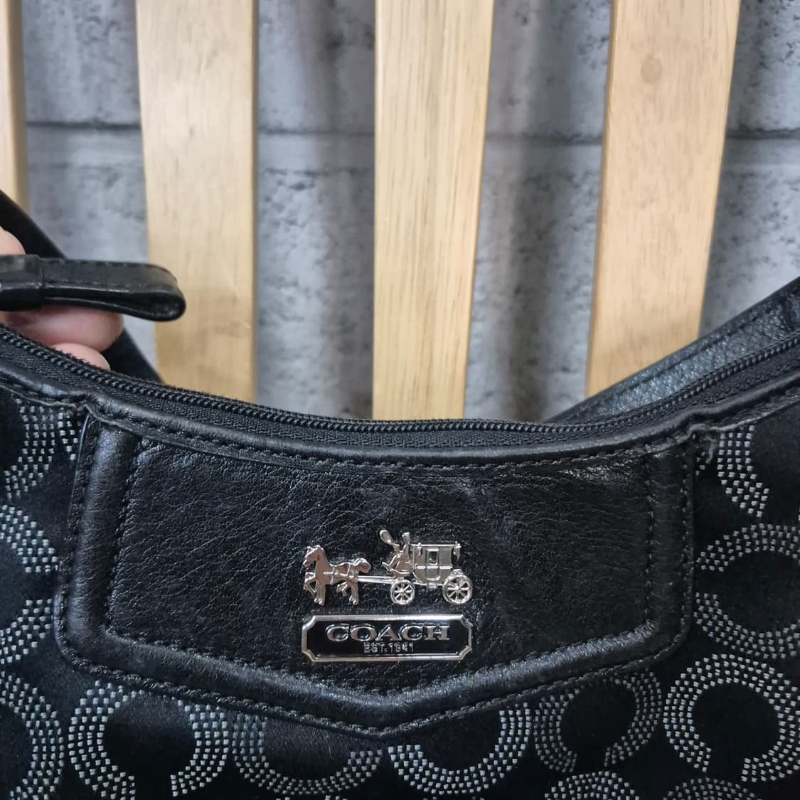 코치 메디슨 샤틴 파우치백 상품이미지2