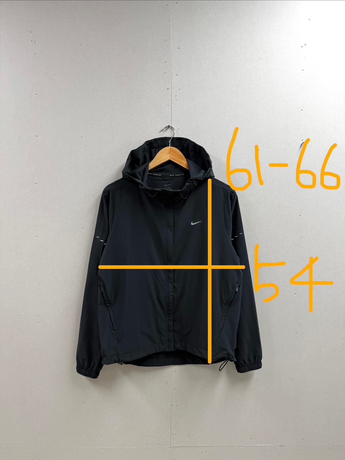 여성 xl / 나이키 스위프트 리펠 패커블 러닝 자켓 블랙 25년 신형 상품이미지2