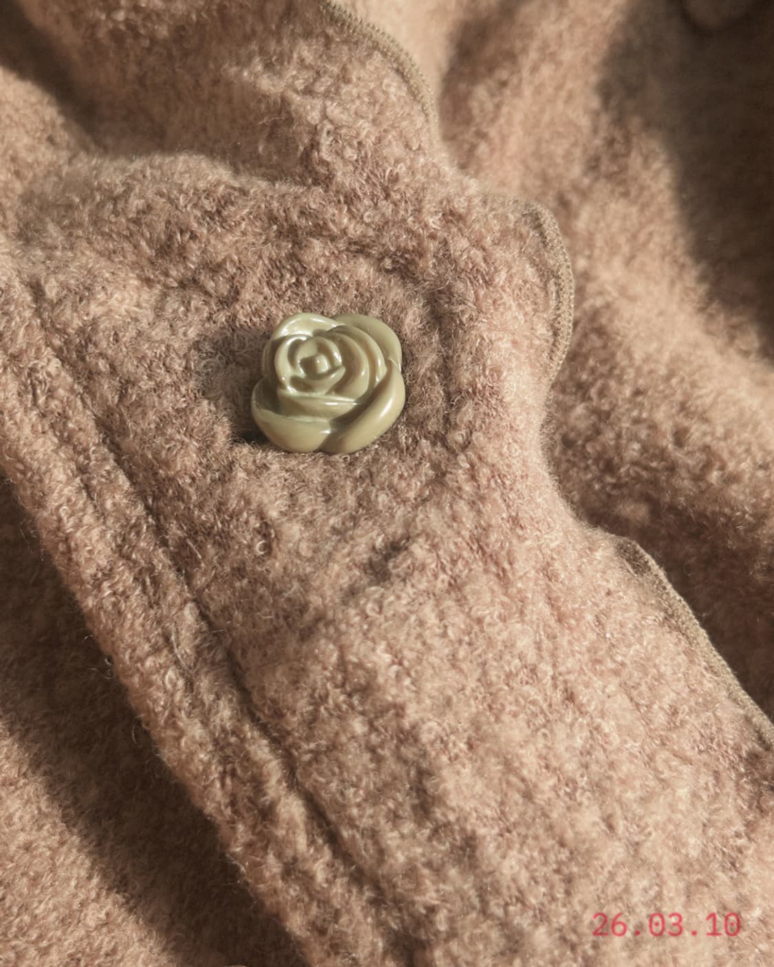 Ruffled Rosette Wool Cardigan 장미 울 가디건 상품이미지1