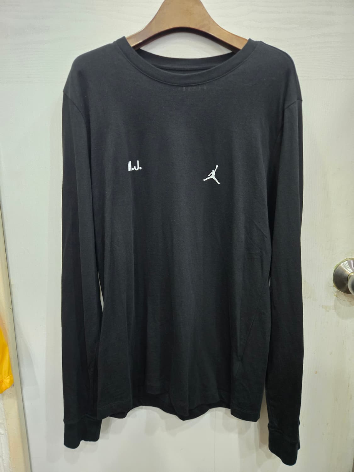 M,95 )) JORDAN 조던 긴팔티셔츠! 뒷면 디자인 짱 이뻐요!~ 상품이미지1
