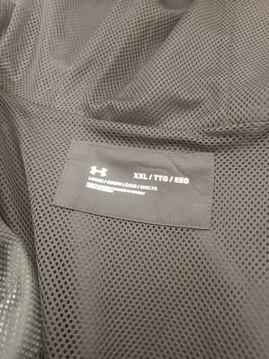 [A급] 언더아머 스포츠스타일 루즈핏 윈드브레이커 (XXL/110) 상품이미지4