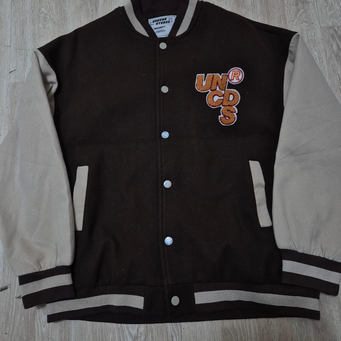 언체인드 스튜디오 자수 로고 베이스볼 스타디움 바시티 자켓 L(100) 상품이미지3