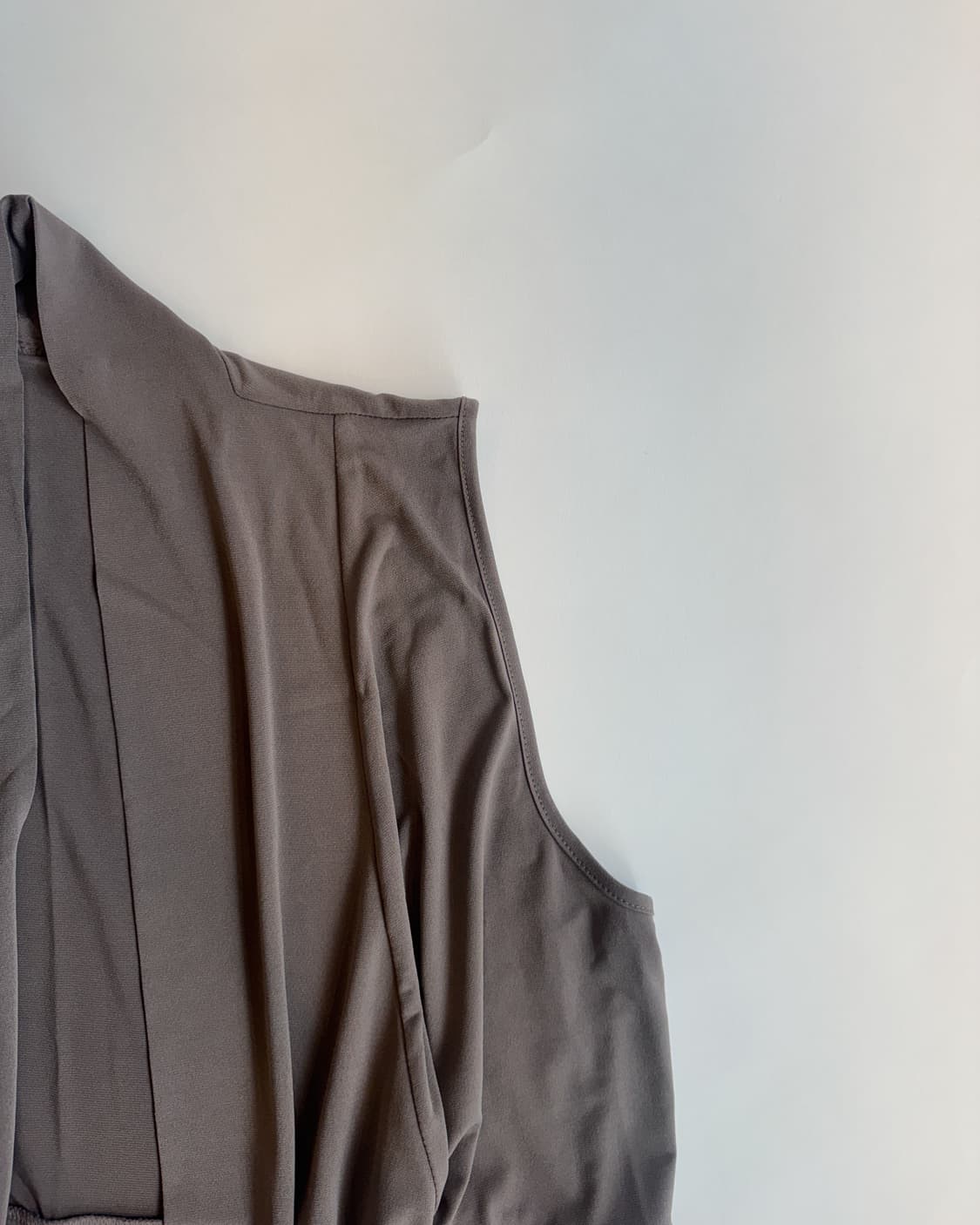 Dark Reddish Gray Drape Vest  상품이미지2