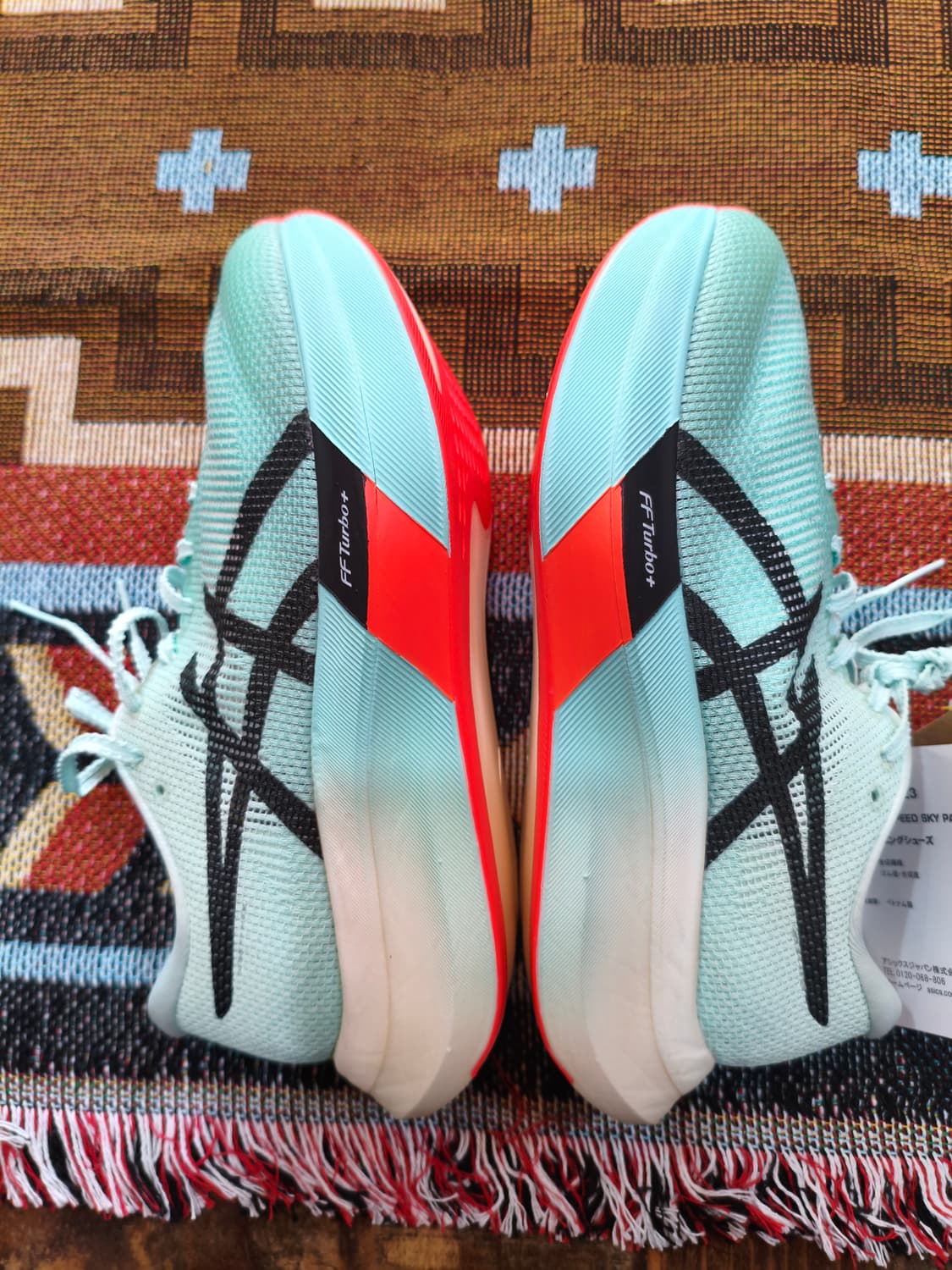 새제품)아식스 메타스피드 스카이 파리 235 판매합니다 상품이미지5