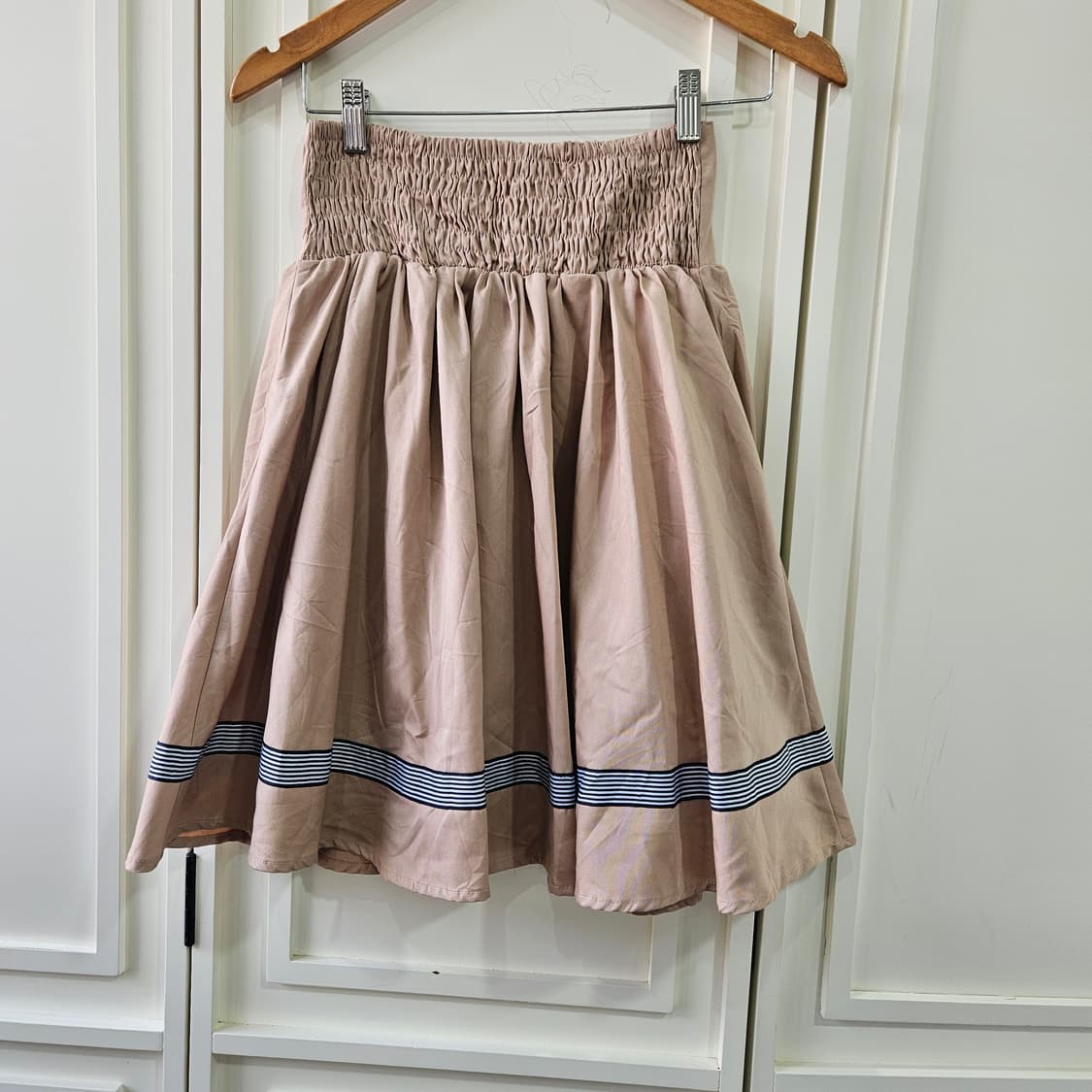 엑시즈팜(axes femme) 베이지 플레어 스커트 상품이미지5