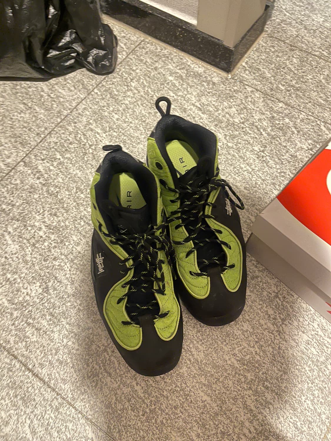 나이키 x 스투시 에어페니 2 그린 상품이미지1