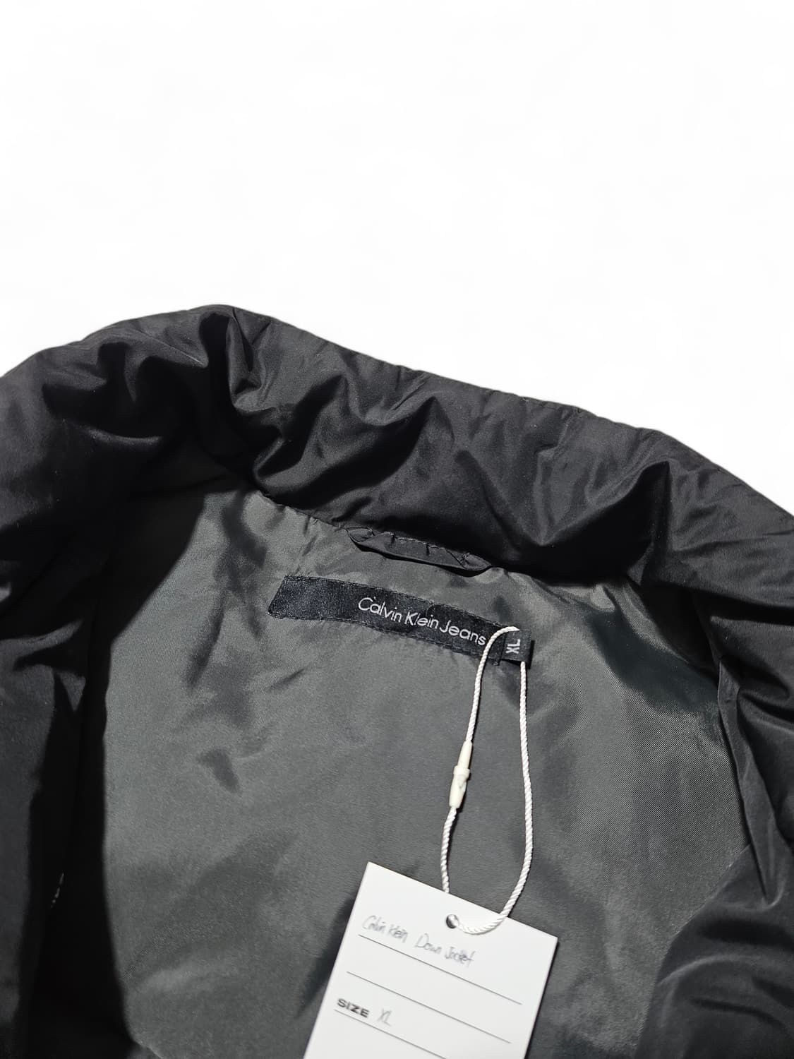 켈빈클라인 다운 자켓 패딩 XL  상품이미지4