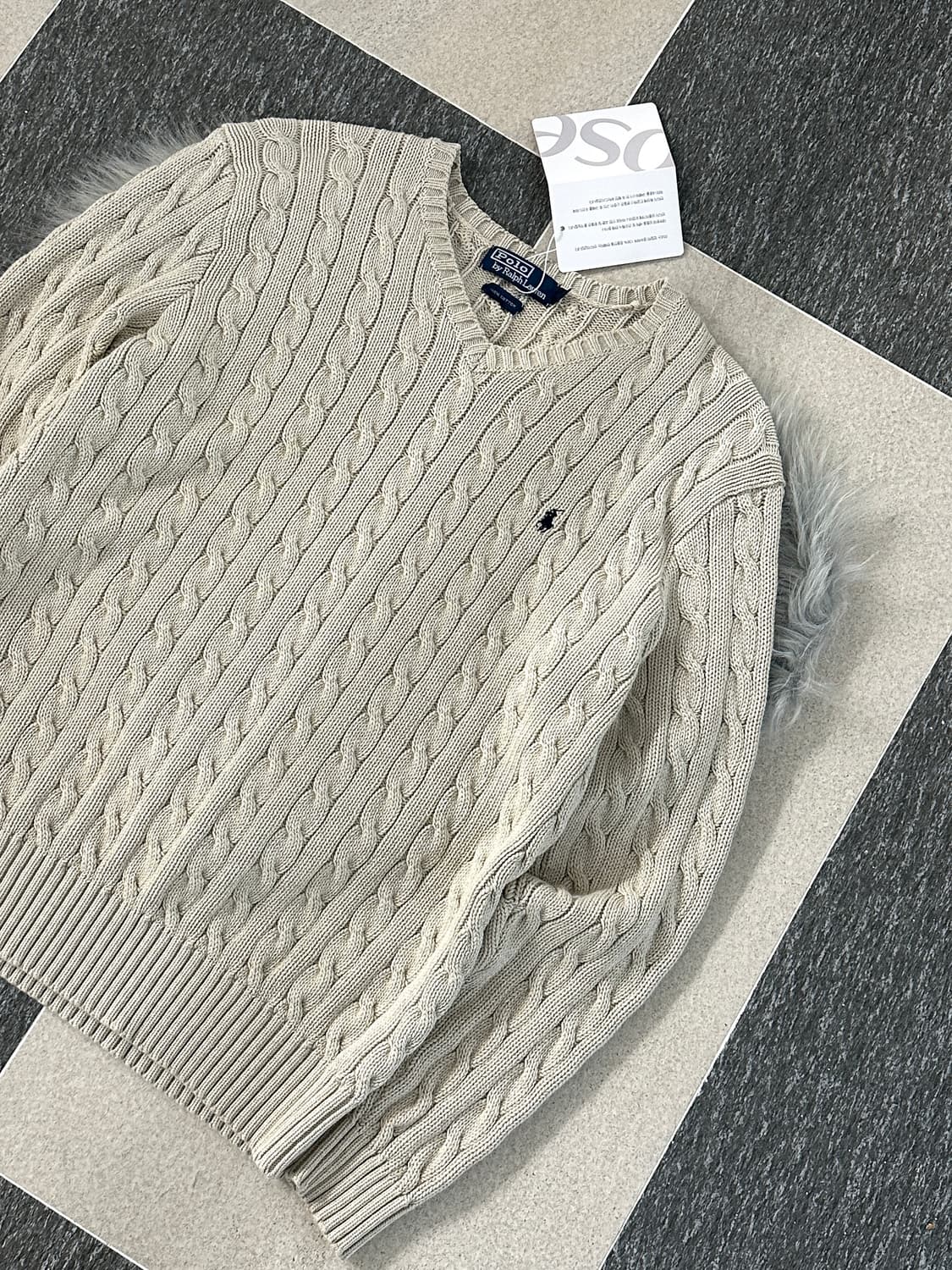 폴로 랄프로렌 V넥 케이블 니트  상품이미지2