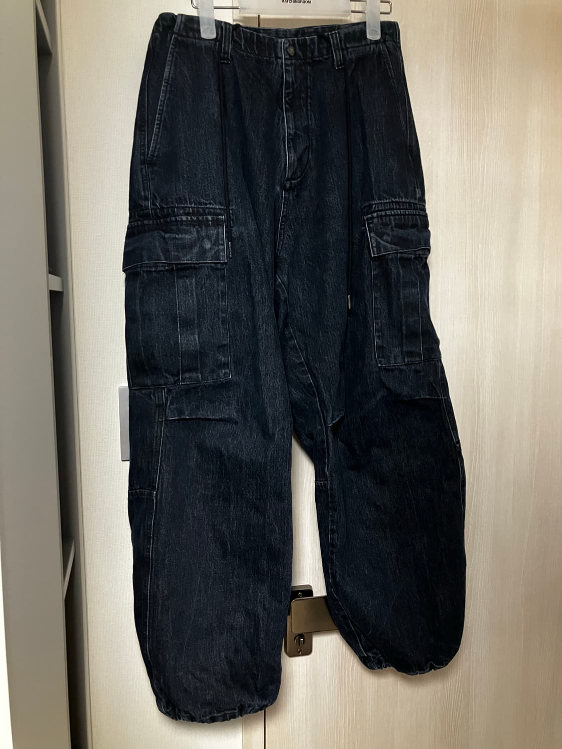 해칭룸 x 르세라핌 콜라보 데님 카고팬츠 상품이미지3