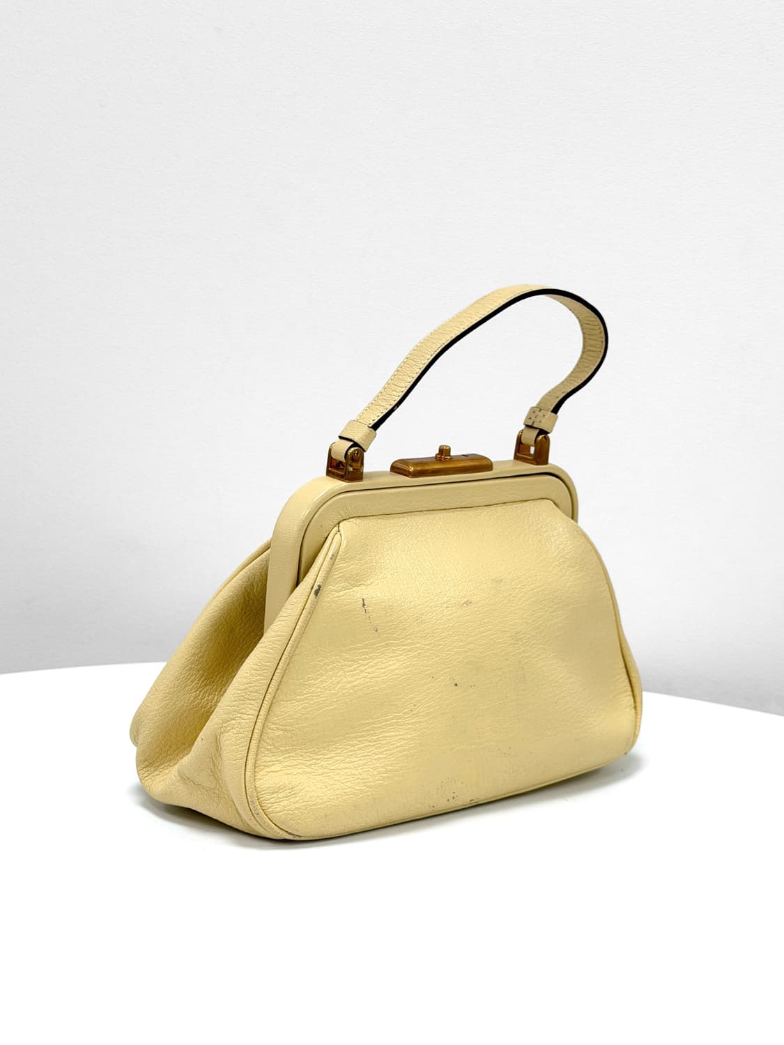 프라다 크림 베이지 레더 프레임 탑핸들 백 상품이미지6