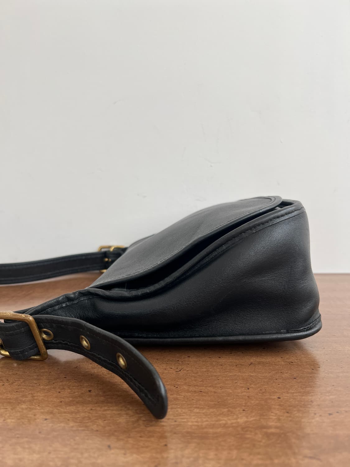 올드 코치 블랙 레더 크로스백 9951 상품이미지6