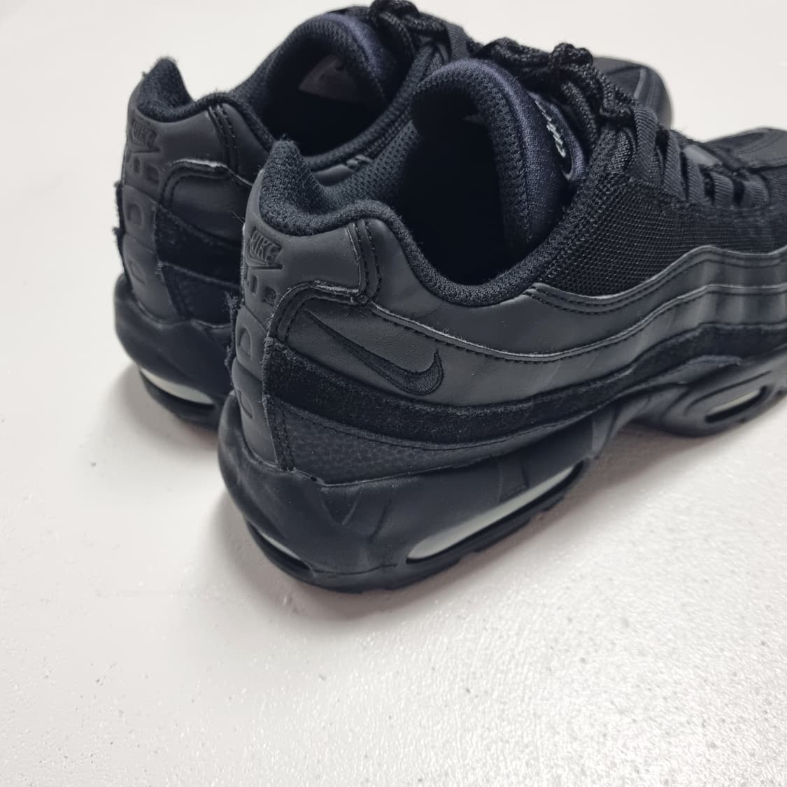 NIKE AIR MAX 95 트리플블랙 - 255 상품이미지8