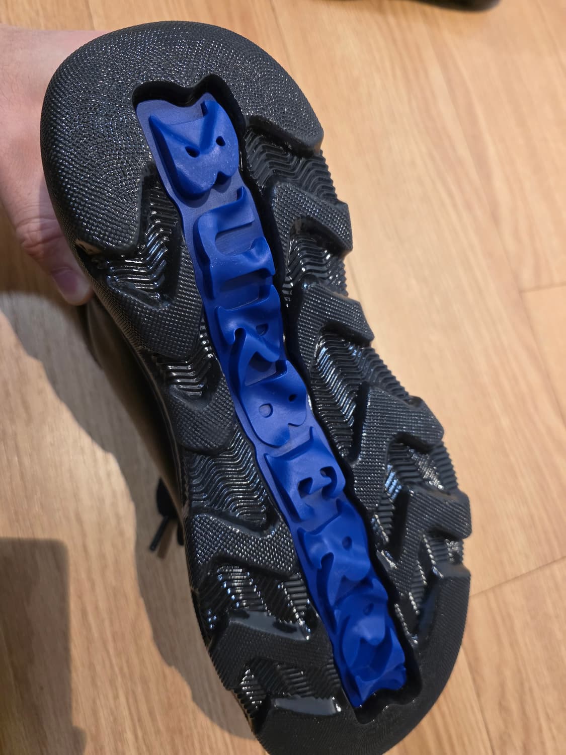 [새제품] 버버리 트랙부츠 41(265~270) 상품이미지3