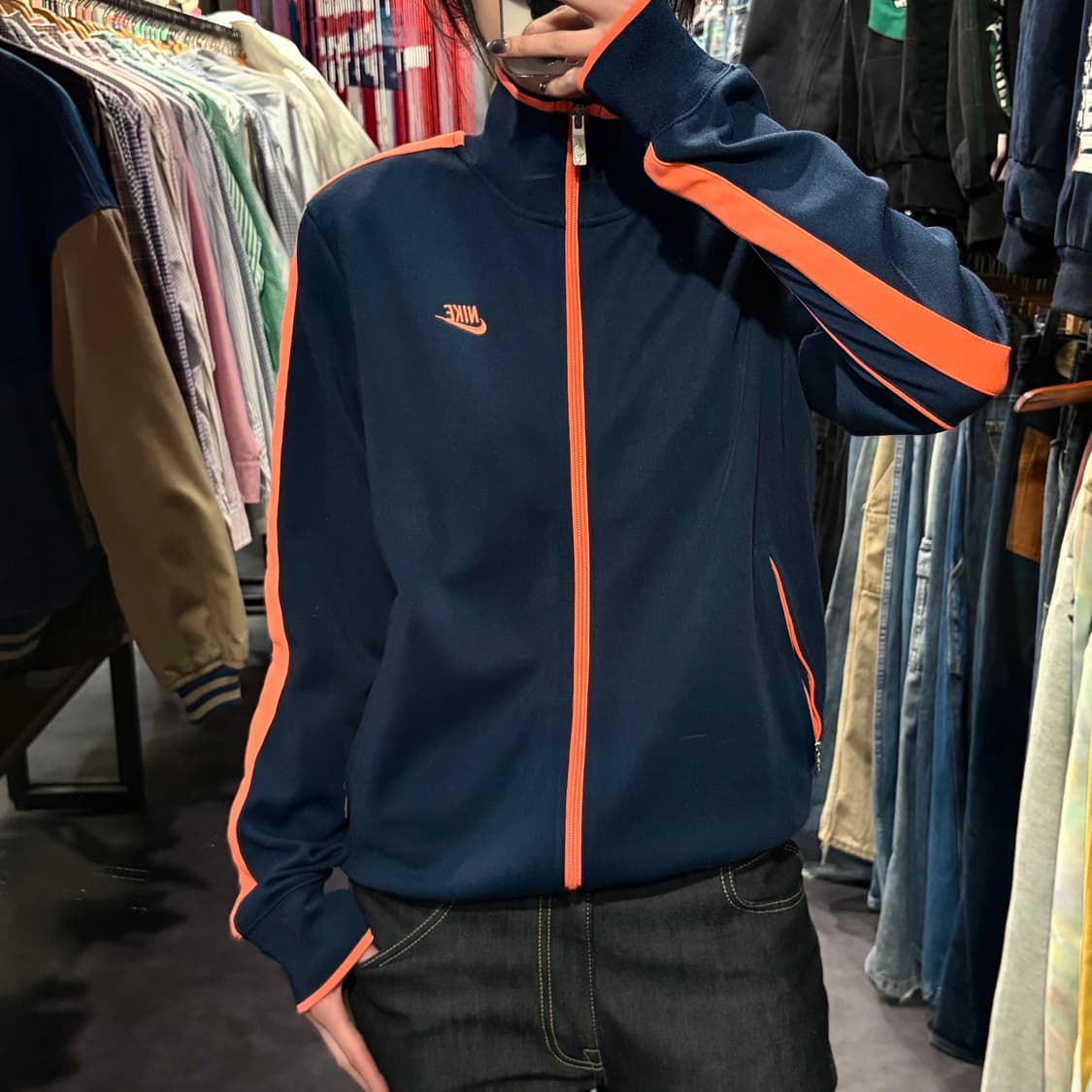  [IM] NIKE 나이키 트랙탑 져지 네이비 오렌지 라인 상품이미지3