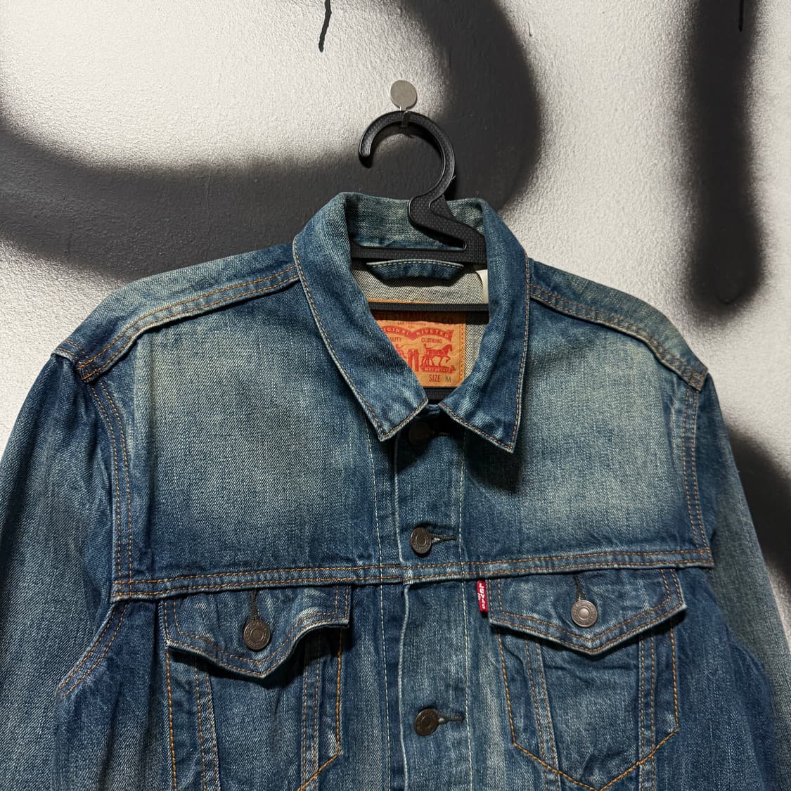 리바이스 오리지널 인디고 블루 워싱 데님 트러커 상품이미지3