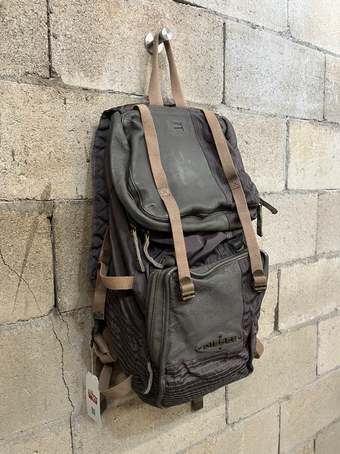 디젤 레더 테크니컬 백팩 상품이미지2