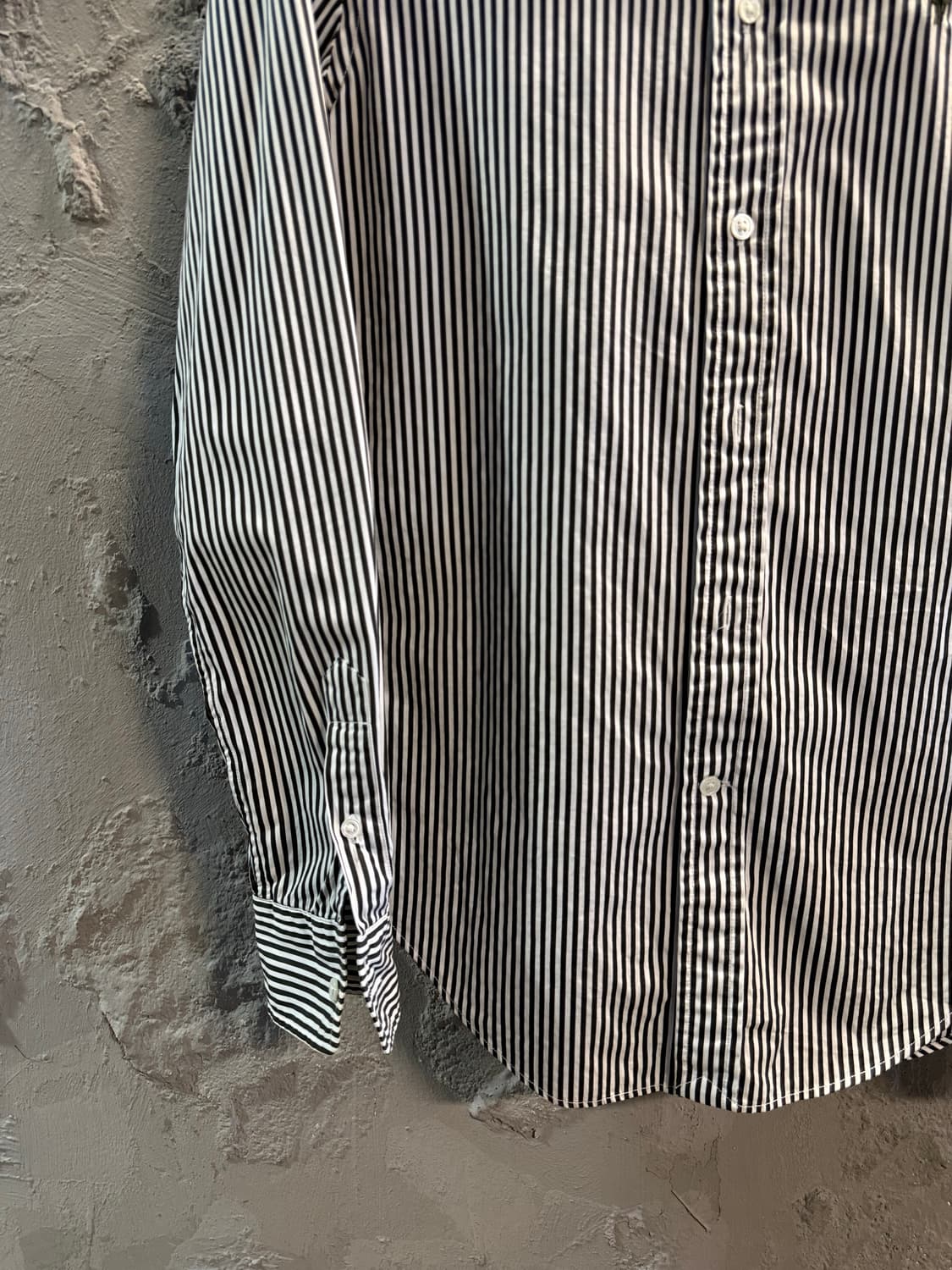 0 폴로 랄프로렌 POLO 클래식핏 스트라이프 셔츠 블랙화이트 상품이미지2