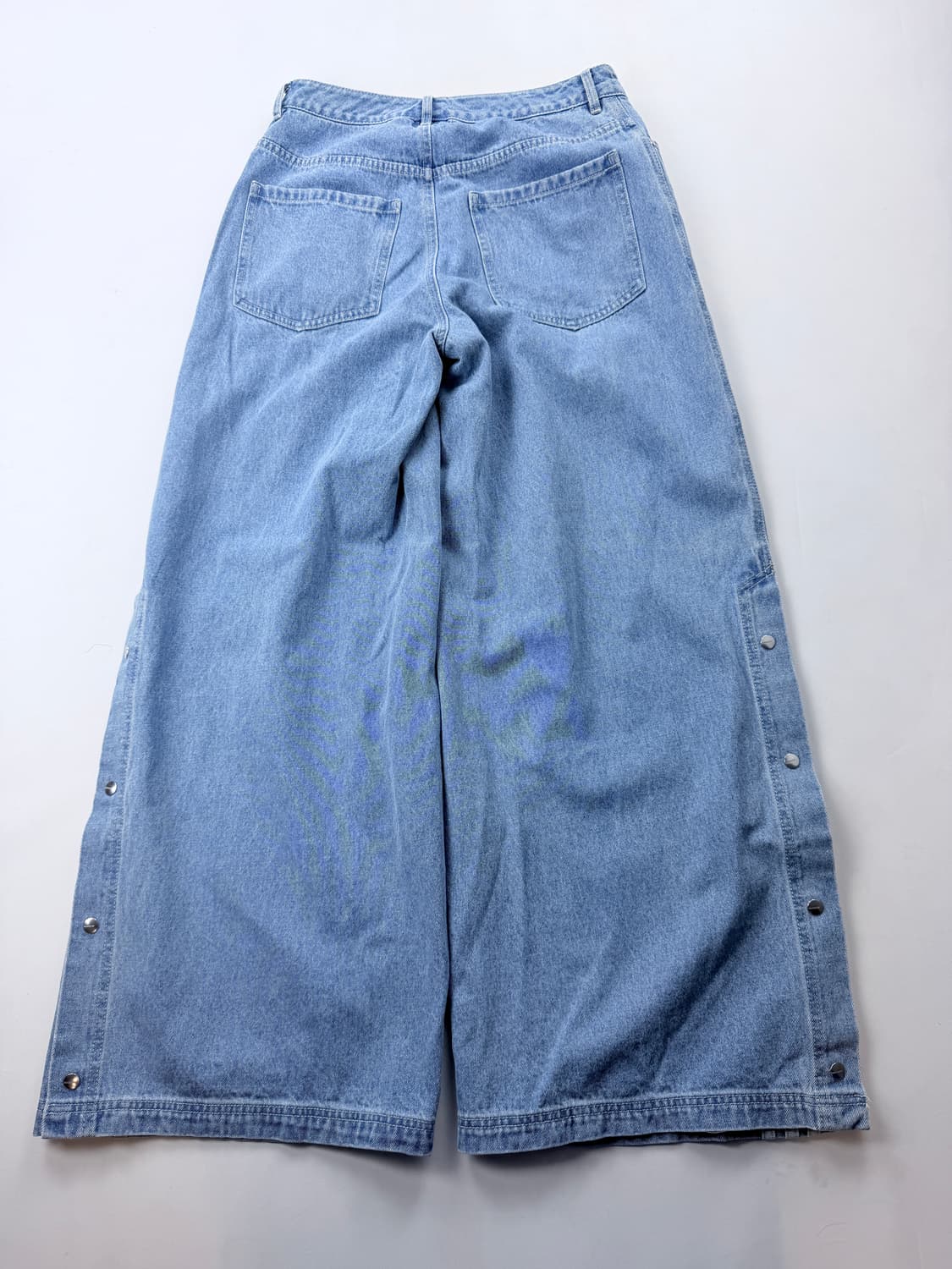 아디다스 뉴트럴 스트라이프 와이드 데님팬츠 상품이미지6