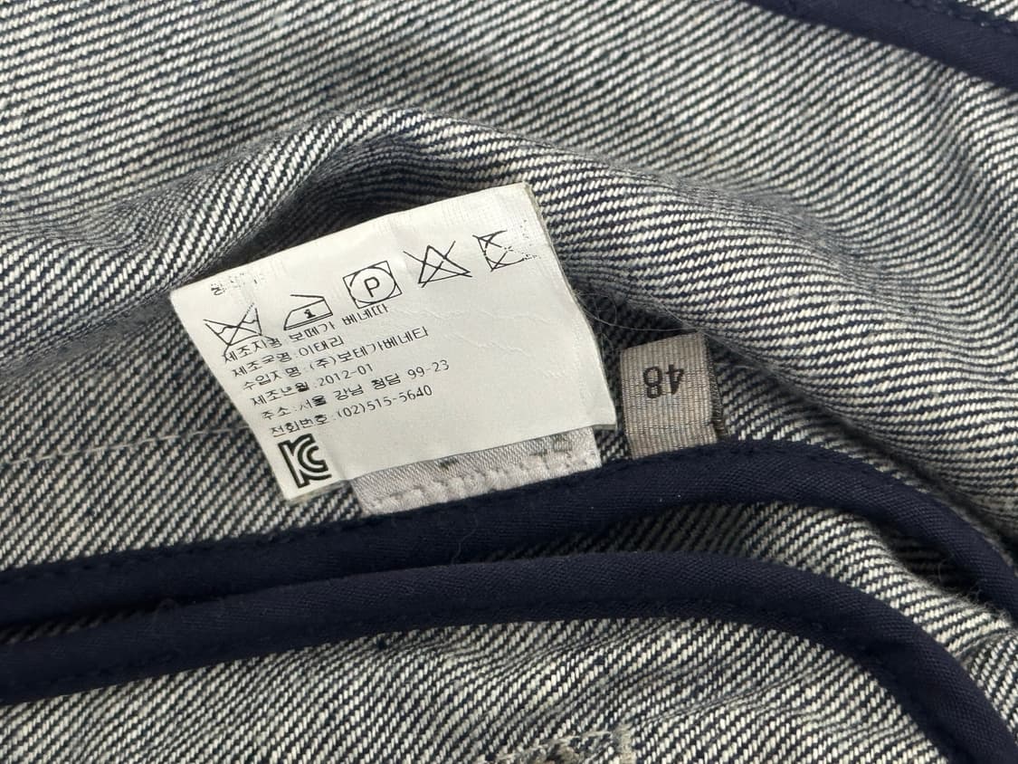 보테가베네타 슬림핏 왁스 코팅 데님 자켓 48 상품이미지5