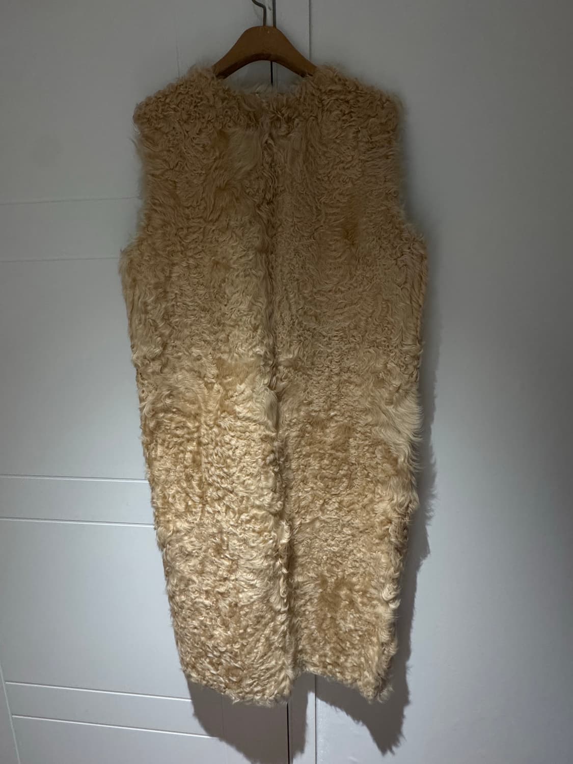 양털 롱베스트 네이비 상품이미지3