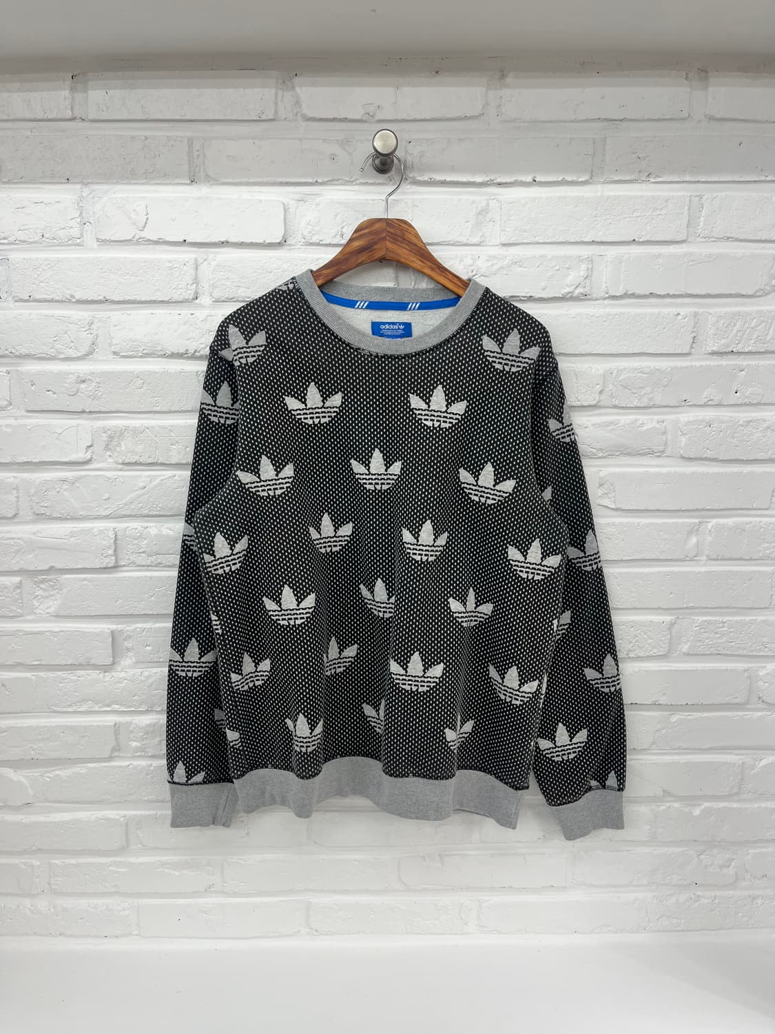 아디다스 로고 맨투맨 상품이미지4