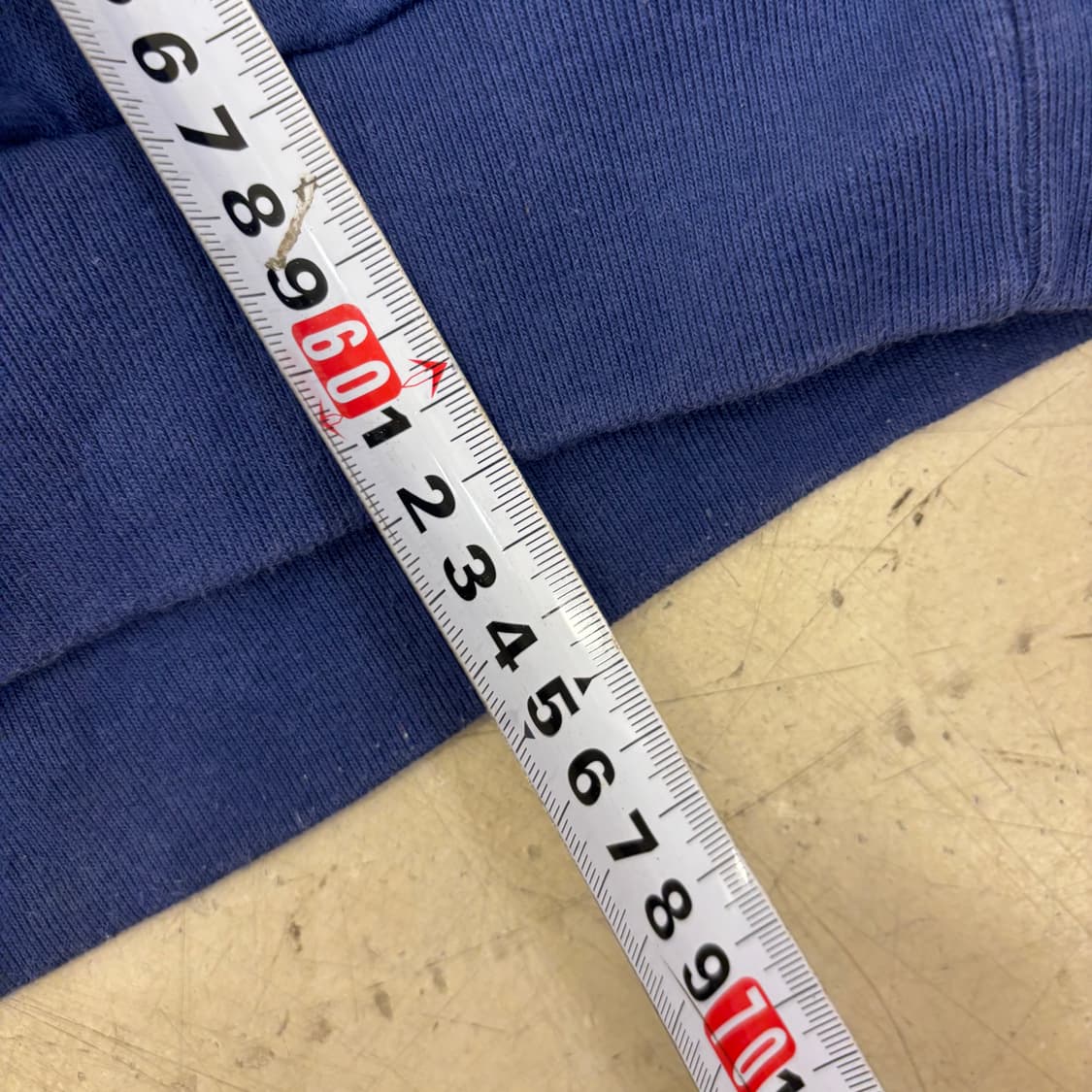 아디다스 올드스쿨 브이넥 삼선 맨투맨 상품이미지4