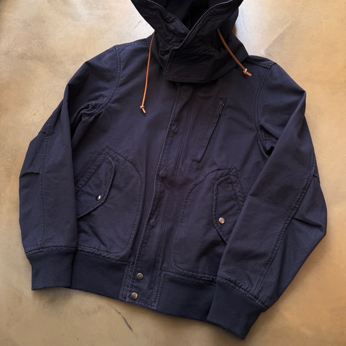 빔즈 밀리터리 베이스 후드 탈부착 크롭 자켓 상품이미지3