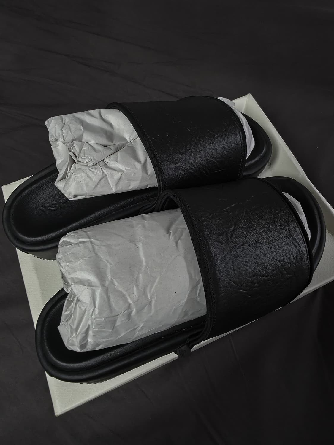 Y-3 슬라이드 블랙 43 (275) 상품이미지2