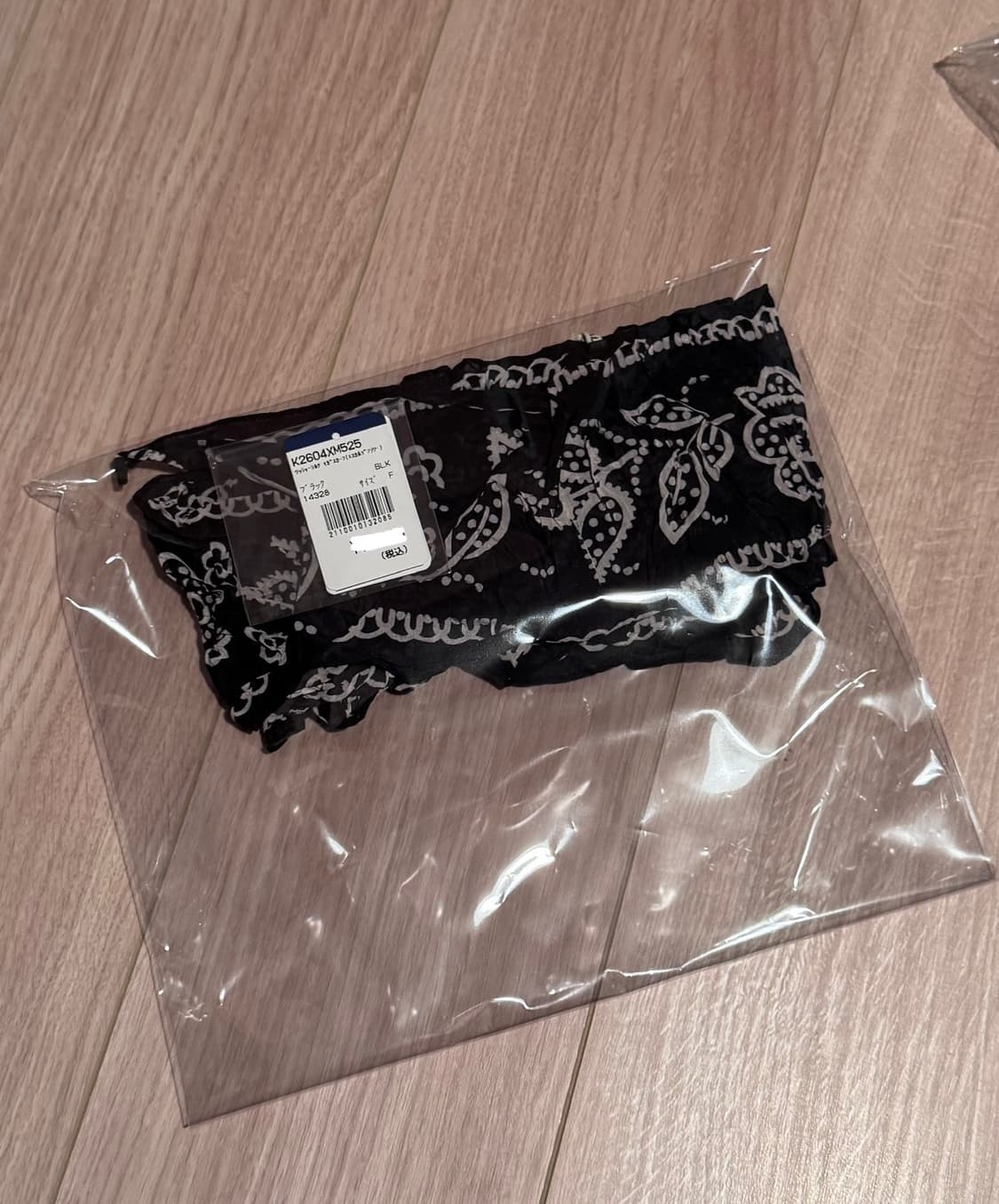 26SS 캐피탈 실크 스카프 블랙 상품이미지2