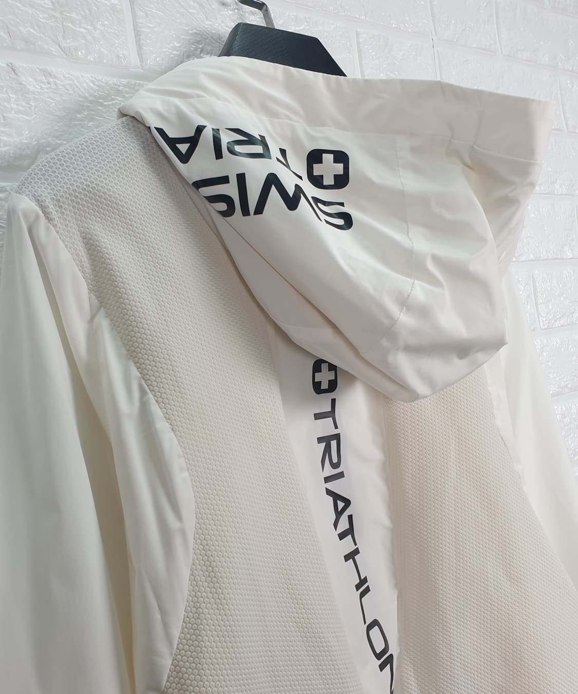 [95]데상트 트라이애슬론 기능성 바람막이 상품이미지4