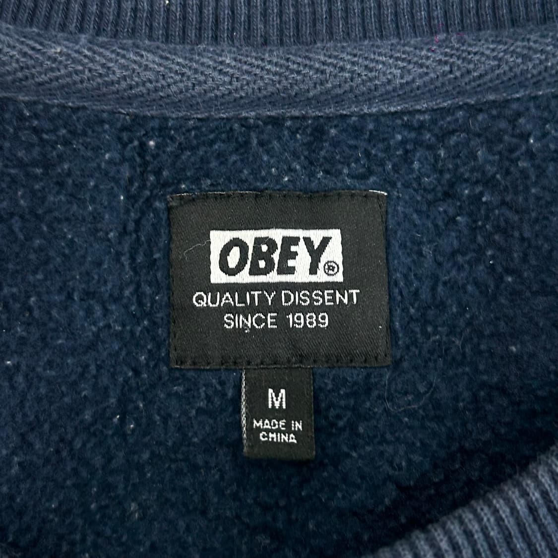 Obey 오베이 스몰로고 네이비 맨투맨 상품이미지5