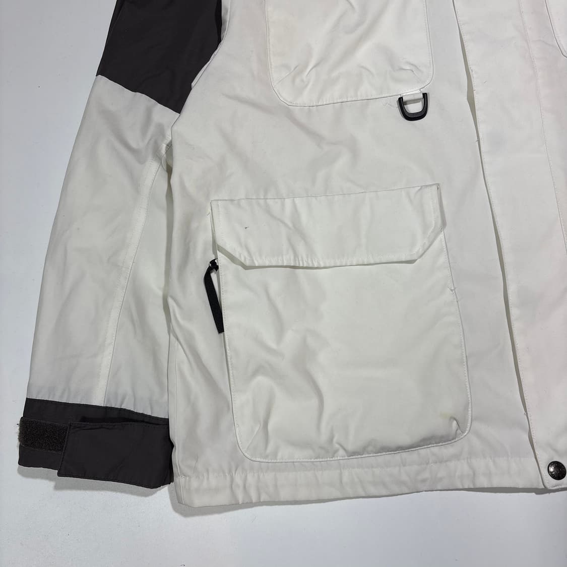 노스페이스 아이보리 배색 아웃도어 자켓 상품이미지3