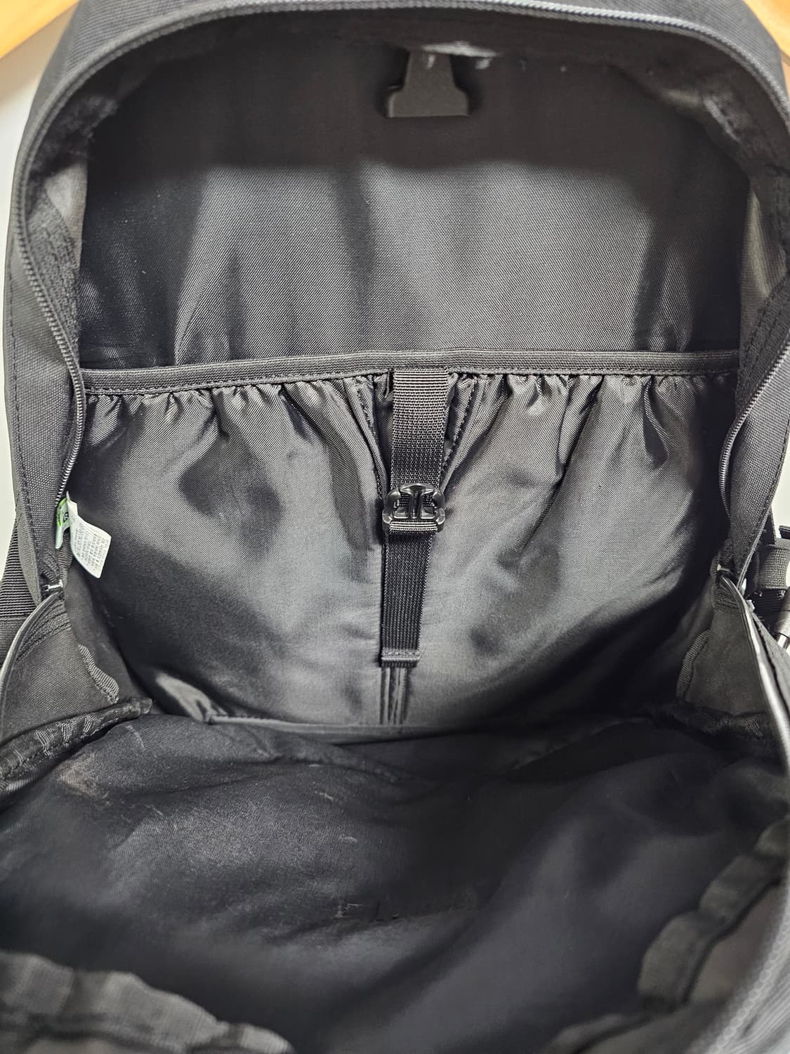 노스페이스 보레알리스플러스 블랙 백팩 21L 상품이미지3