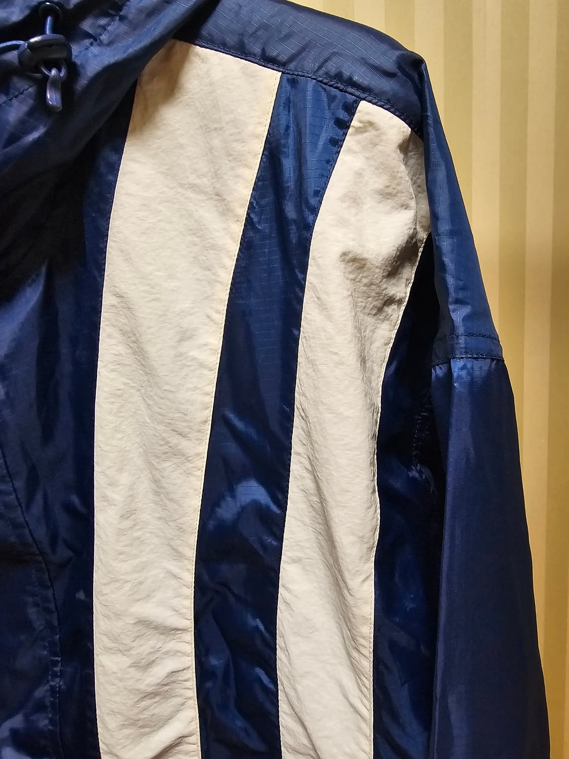 리복 x 헤지스 아노락 폴리에스터 M 상품이미지4