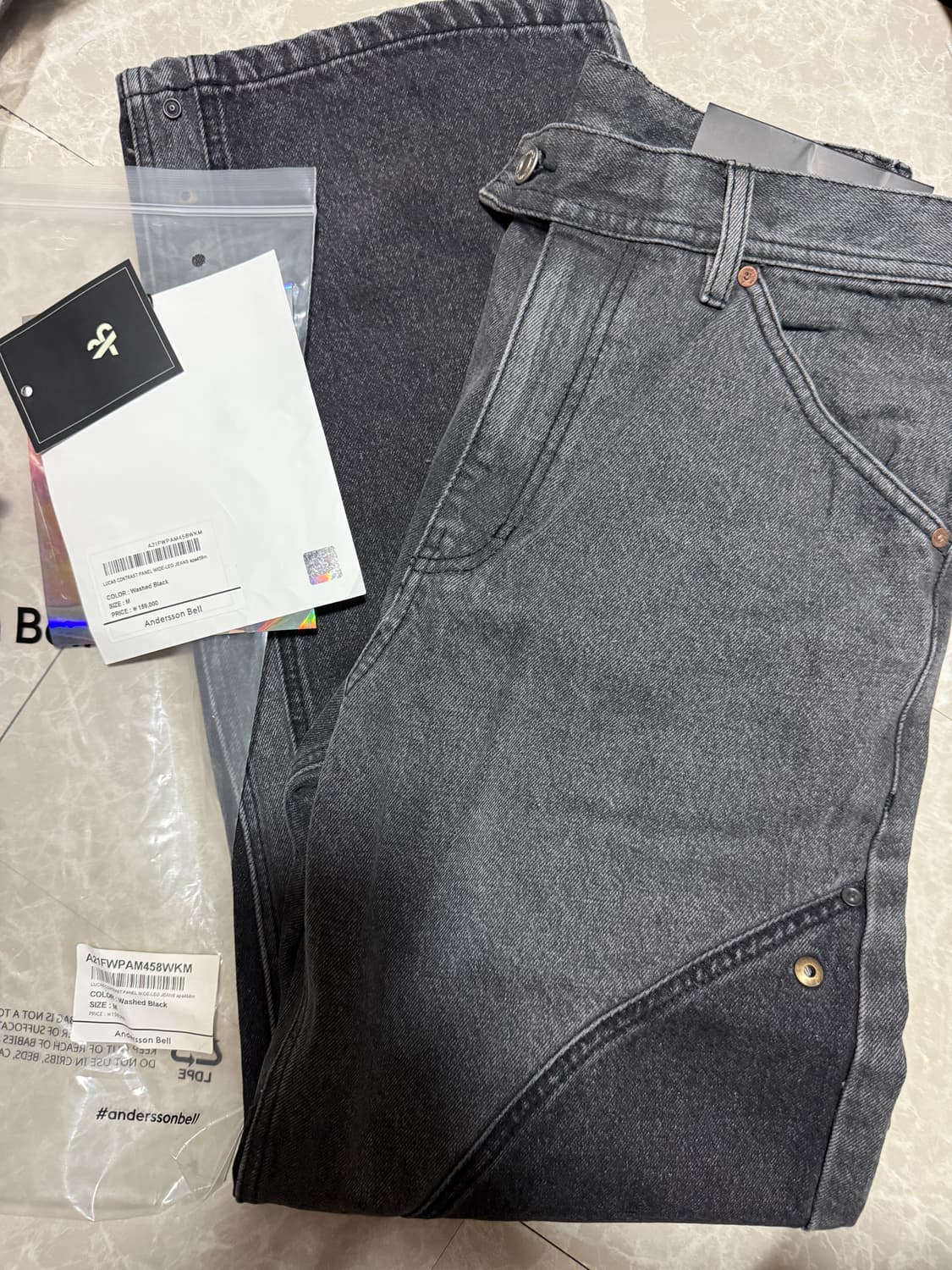 M사이즈 앤더슨벨 루카스 콘트라스트 패널 와이드 레그 데님 워시드블랙 상품이미지1