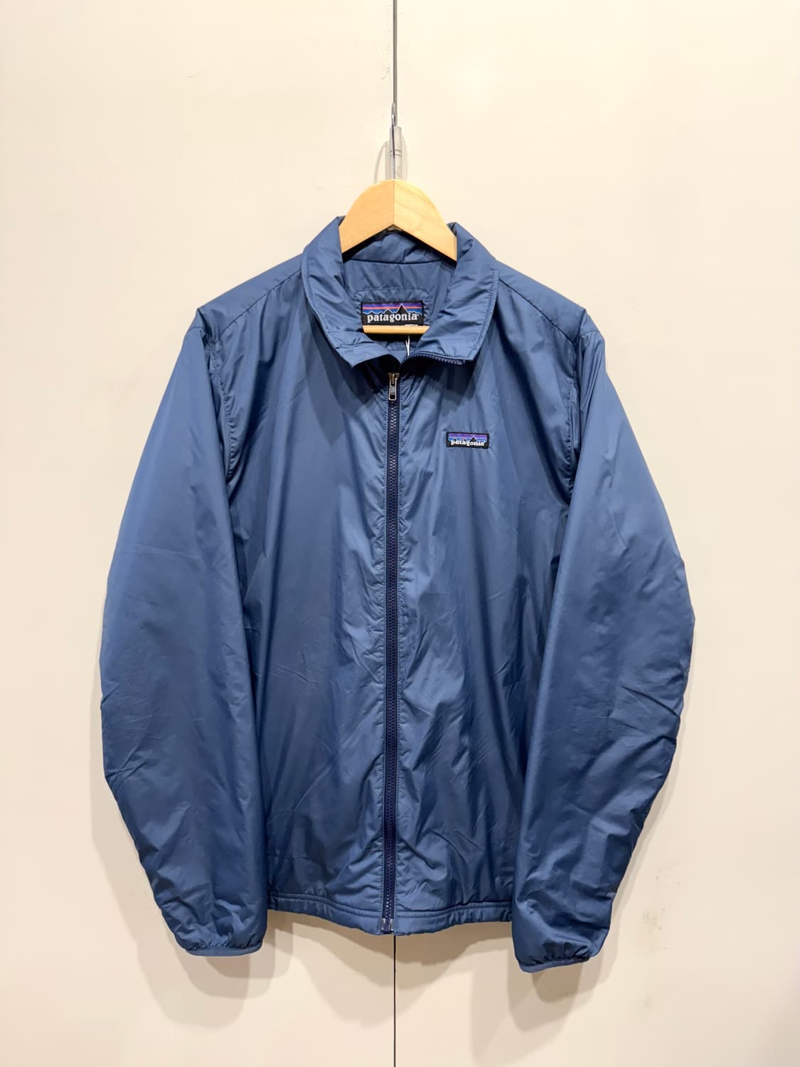 파타고니아 멘즈 경량 패딩 자켓 상품이미지1