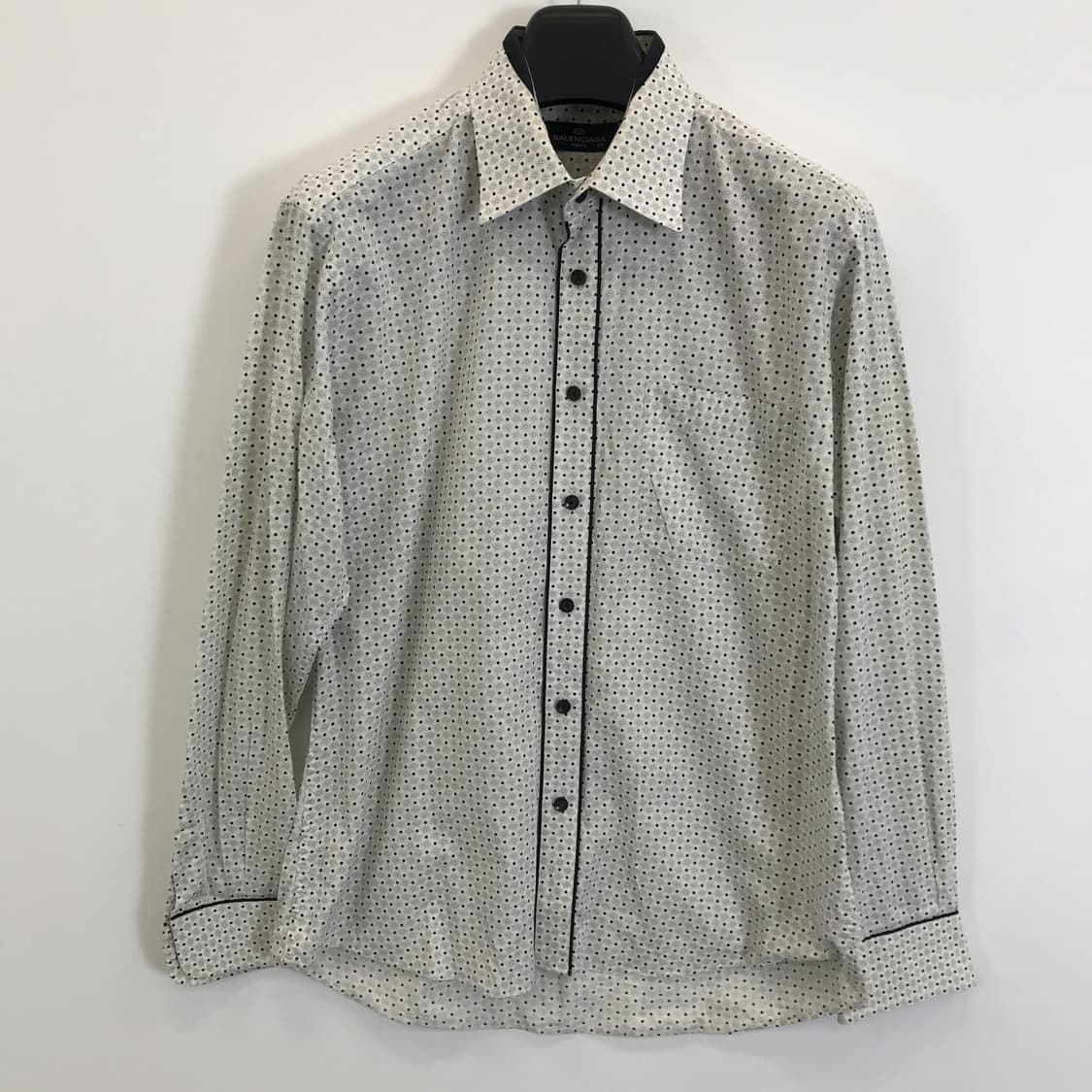 발렌시아가 클래식 도트 셔츠 [100] 상품이미지1