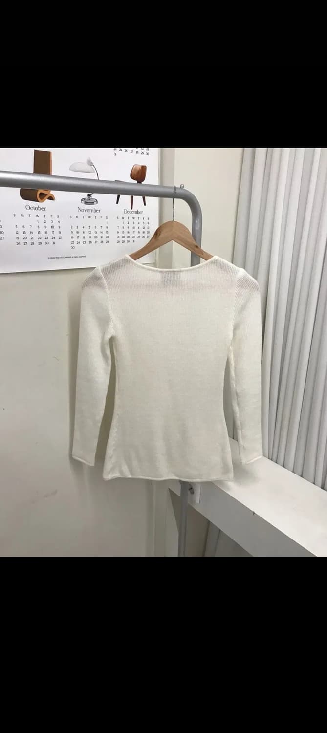 꾸레쥬 로고 골지 니트  상품이미지3