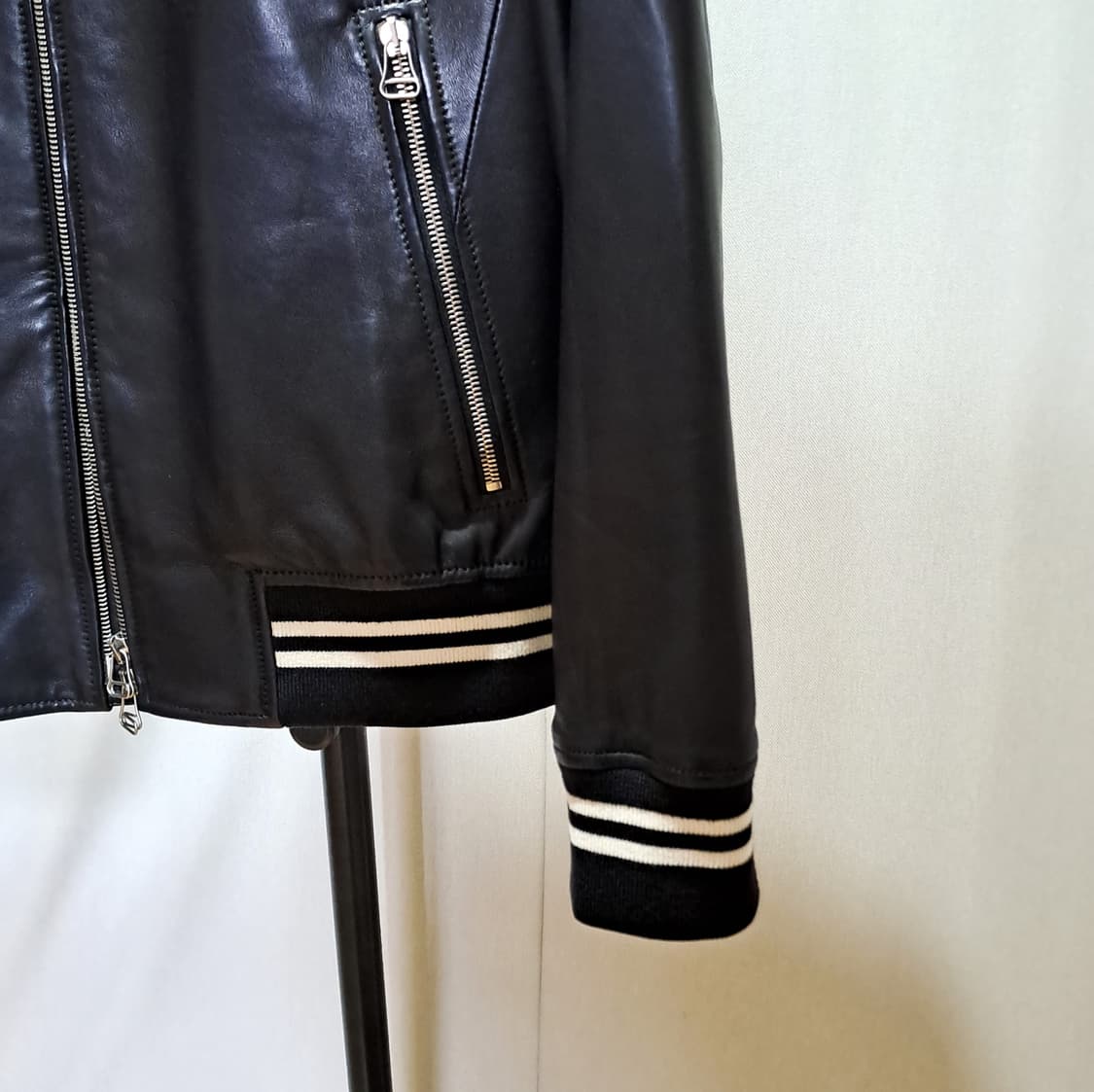 (택포) 솔리드옴므 램스킨 바시티 블루종 48 B526 상품이미지4