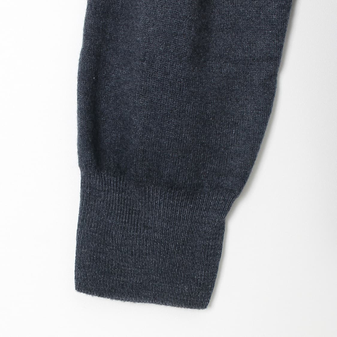 엠포리오 아르마니 ARMANI 빈티지 브이넥 네이비 블루 울 니트 상품이미지7