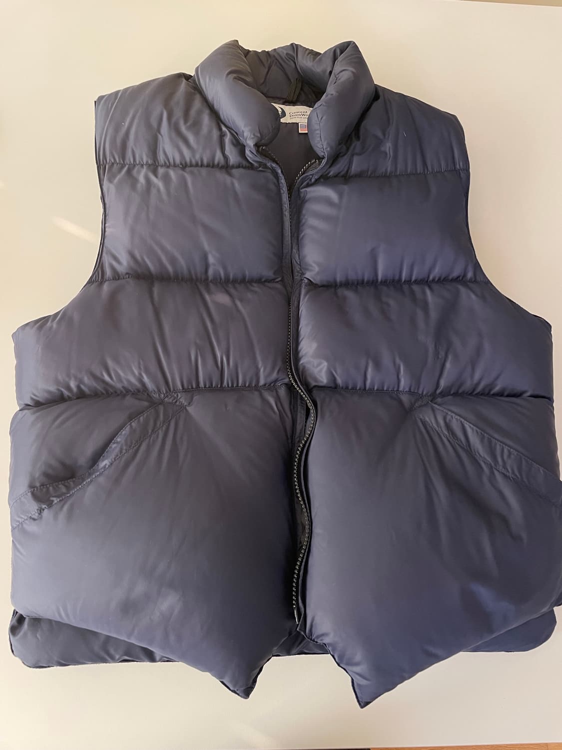 크레센트다운웍스 베스트 네이비L 상품이미지2