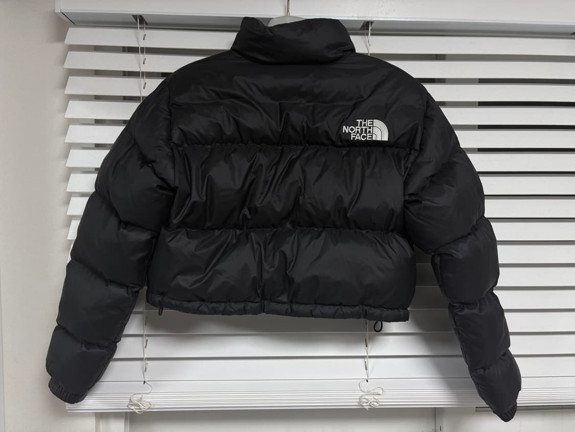 노스페이스 눕시 크롭 숏패딩 700 해외판 상품이미지3