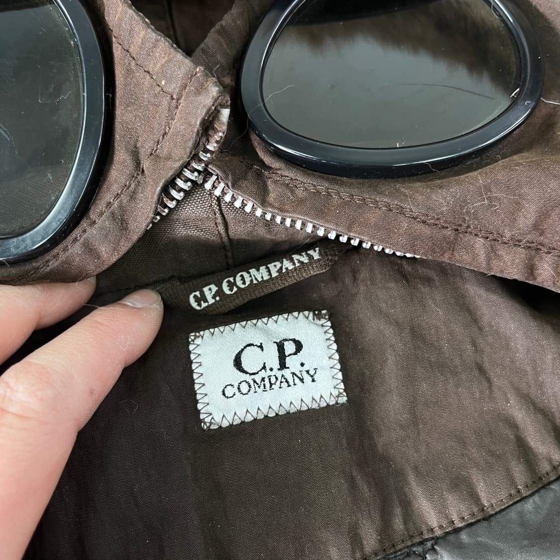 100 CP컴퍼니 왁스드 신슐레이트 고글 야상 파카 상품이미지3