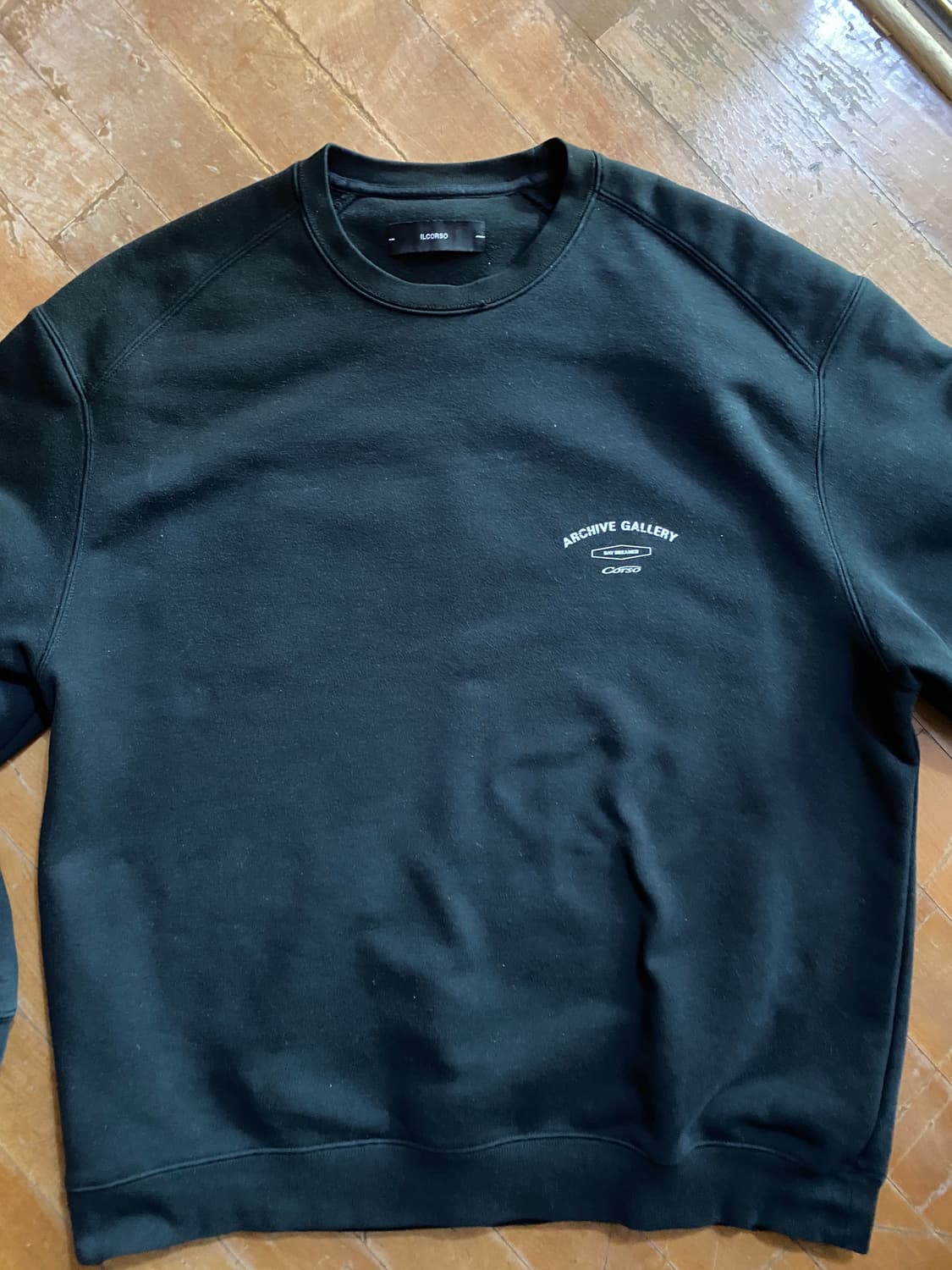 ILCORSO 아카이브 갤러리 맨투맨 블랙 L (105) 상품이미지1