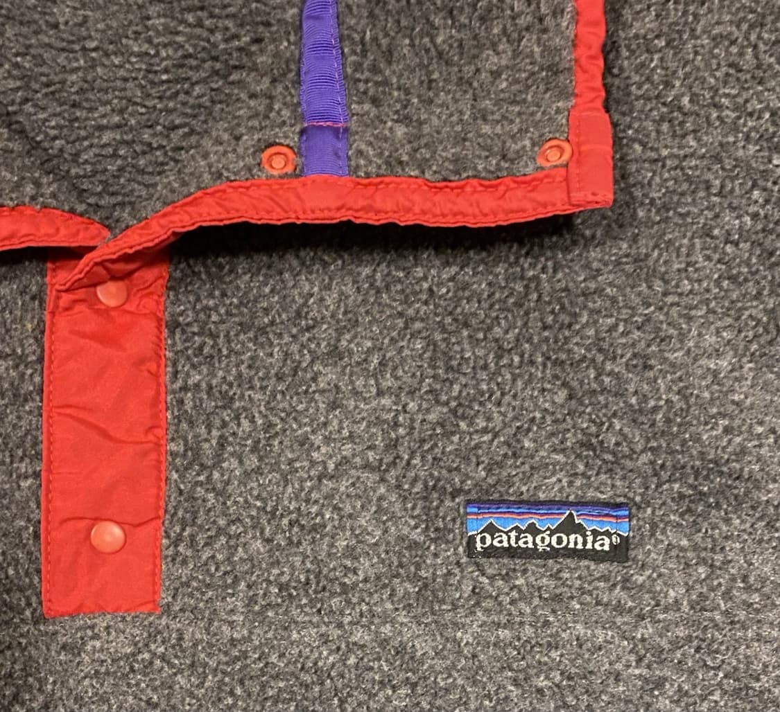 90s 파타고니아 신칠라 스냅-T 그레이/레드 USA 상품이미지2