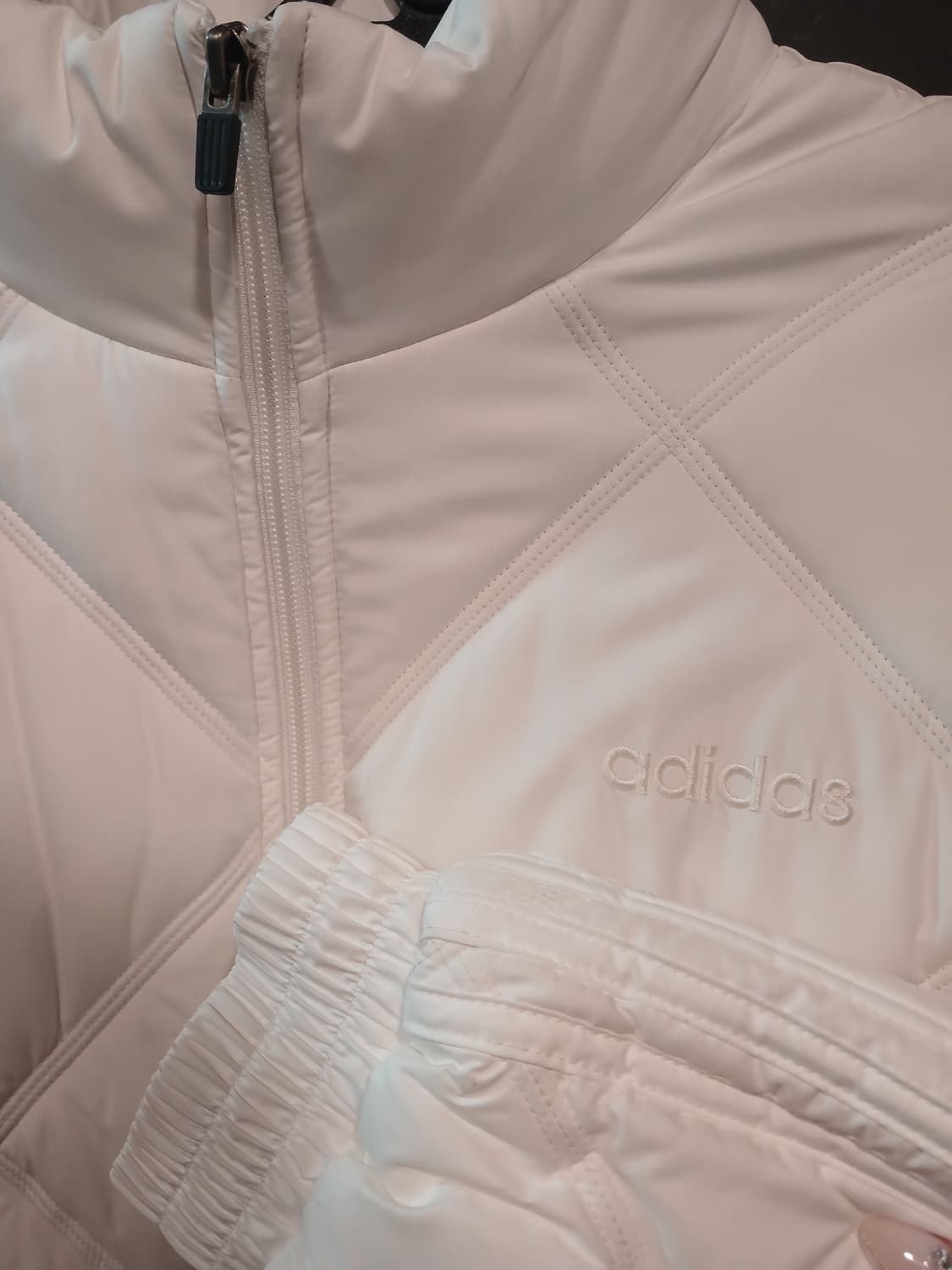 아디다스 삼선 퀄팅 패딩 상품이미지2