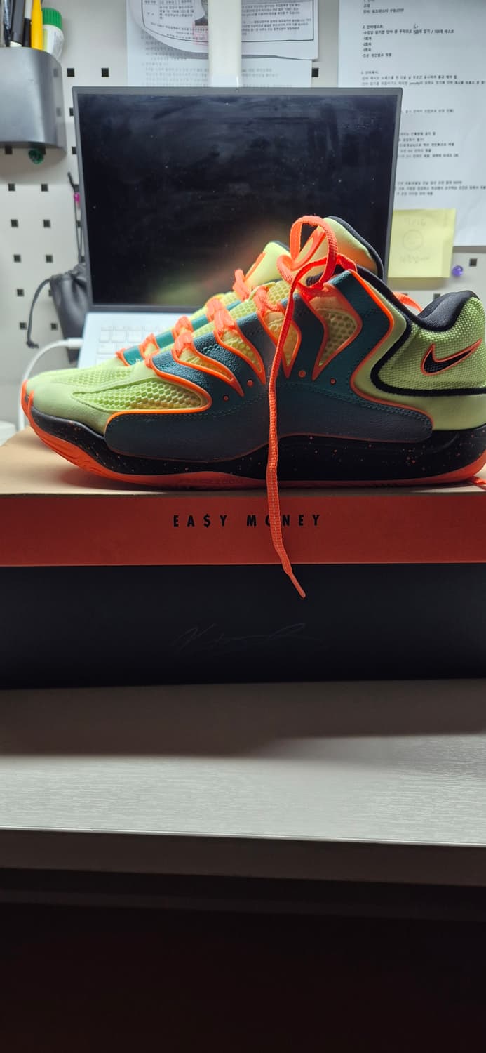 나이키 KD 18 상품이미지1