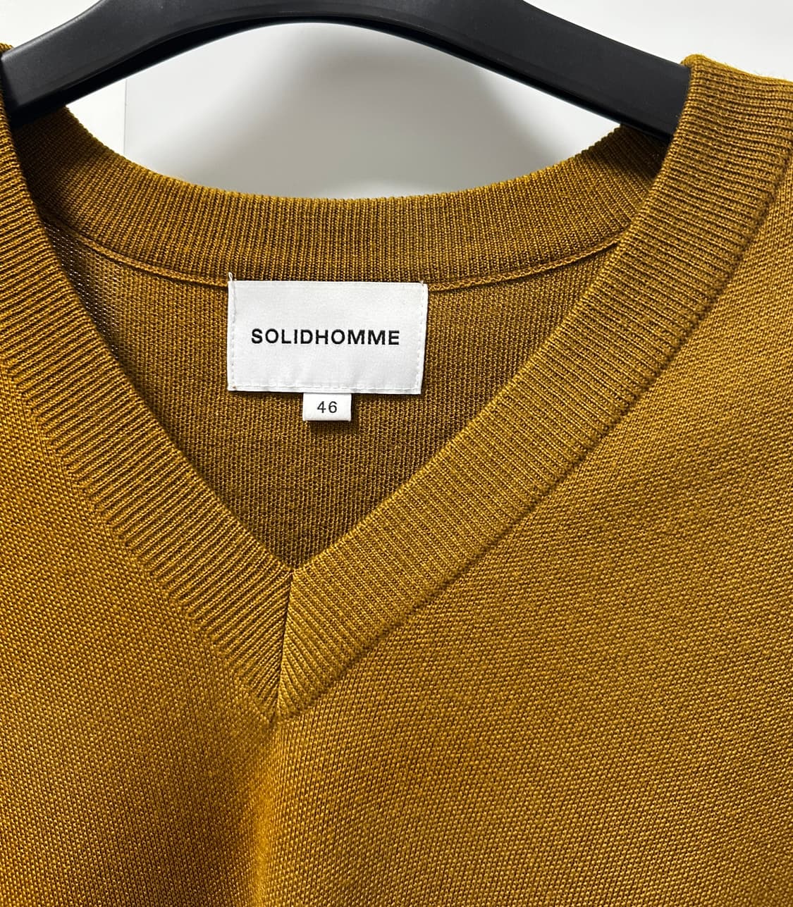 솔리드옴므 오버사이즈 브이넥 니트 상품이미지5