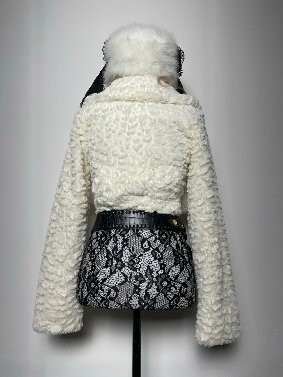 LIZ LISA 리즈리사 화이트 크림 퍼 진주 펄 볼레로 상품이미지3